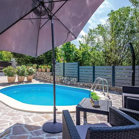 3 Bedroom Beautiful In * Grižane